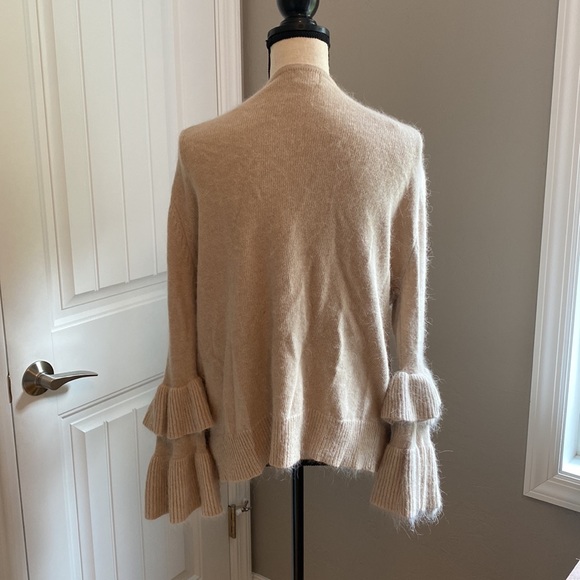 Gorgeous ruffle bell sleeve cardigan by POL - Picture 4 of 7